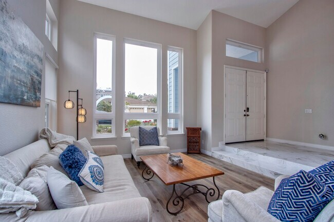 Foto del edificio - 268 Sea View Ct