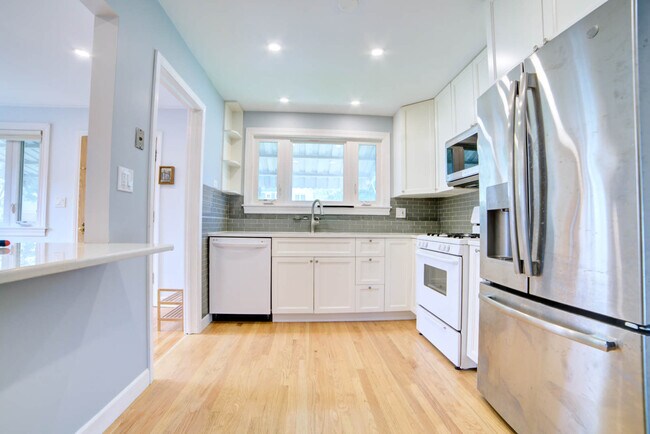 Foto del edificio - 9135 Mason Ave