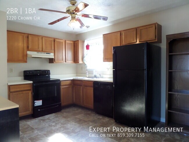 Building Photo - 1220 Crown Cir