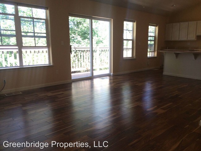 Building Photo - 13471 SW Summerwood Dr