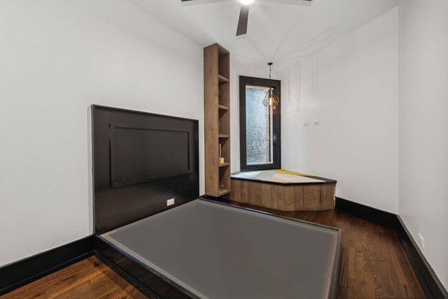 Foto del edificio - 3513 N Sheffield Ave
