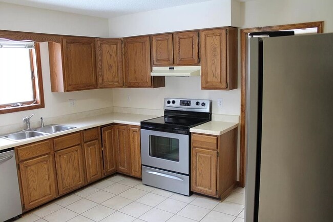 Building Photo - 201- 203 Briarcrest Ct