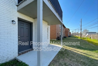 Building Photo - 7743 Bles Ave