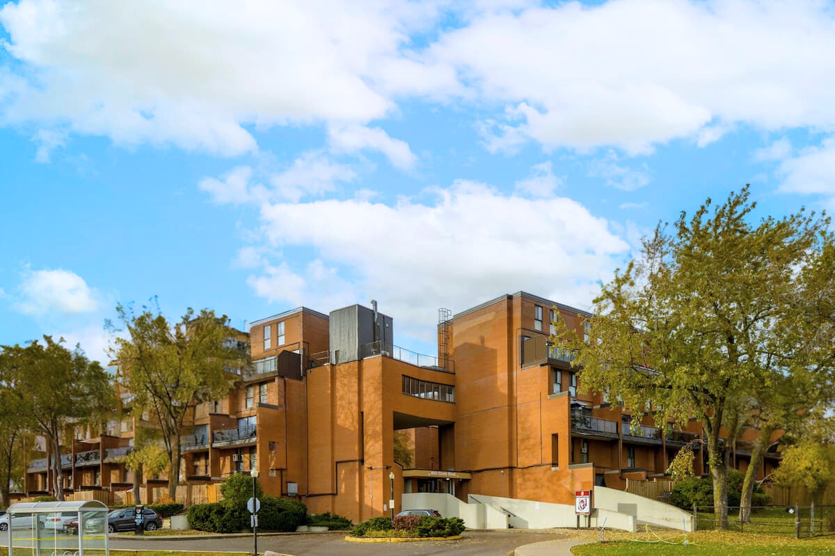 Primary Photo - Clark Townhomes