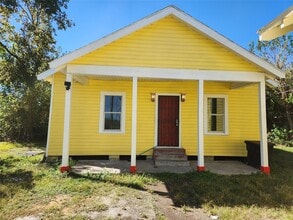 Building Photo - 2706 Berry St