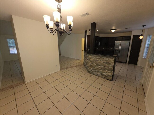 Foto del edificio - 1600 Hollow Tree Blvd