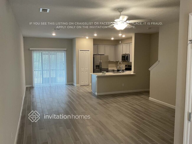 Foto del edificio - 13219 Shore Grass Dr