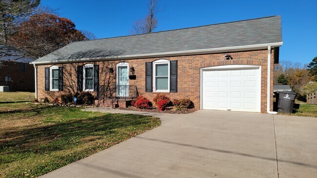 Photo - 1789 Hausman Dr House