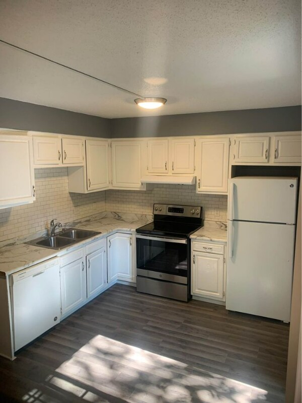 Foto del edificio - 3215 Schuetzen Ln