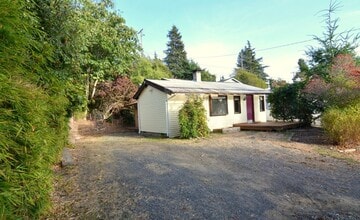 Building Photo - 18411 12th Ave NE