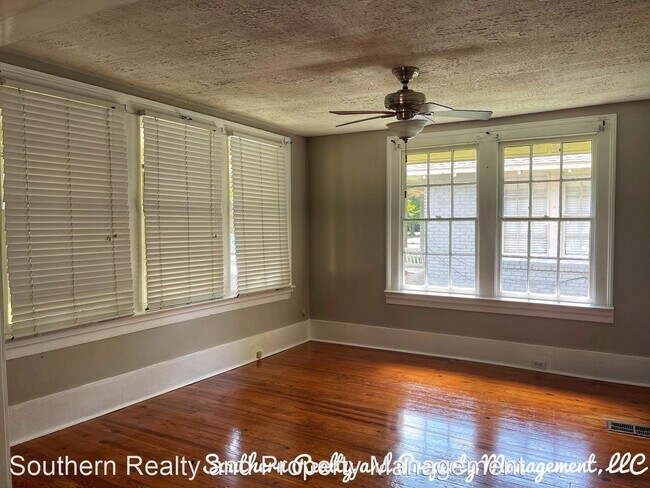 Building Photo - 3 br, 1 bath House - 1911 Capitol Avenue