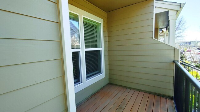 Foto del edificio - This Great 2 Bedroom 2.5 Bath plus bonus r...