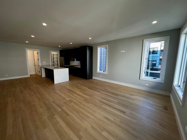 Foto del edificio - 4243 N Damen Ave