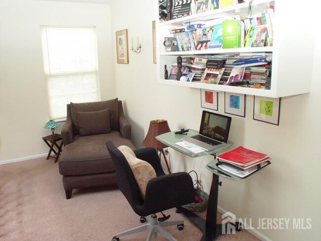 Foto del edificio - 68 Winchester Way