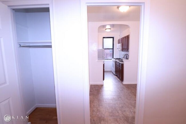 Building Photo - 1 bedroom in REGO PARK NY 11374