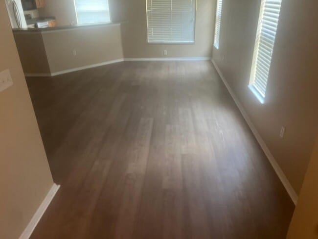 Building Photo - 3-bedroom, 2.5-bath Townhouse