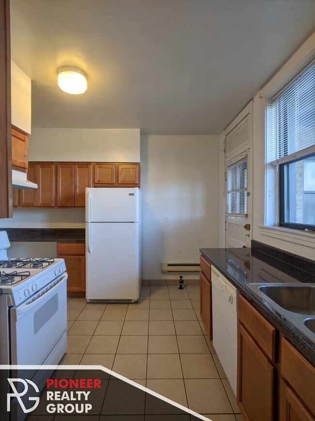 Foto del edificio - 1129 W Oakdale Ave