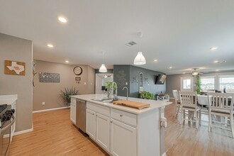 Building Photo - 768 Delany Cv Ct