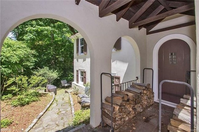 Building Photo - 2 br, 3 bath House - 28 Wildway