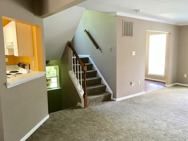 Building Photo - Charming 3 Bedroom/2.5 Bathroom Home in Owing Mills, MD!