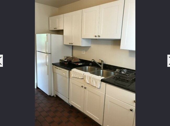 Foto del edificio - 1255 W Belden Ave