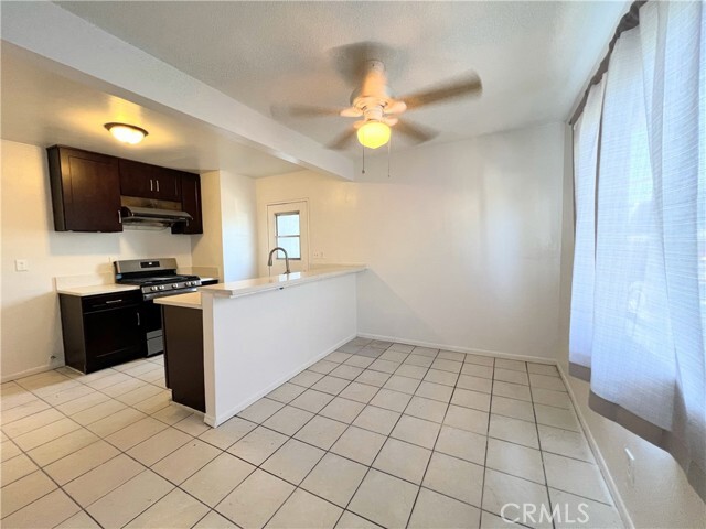 Building Photo - 216 N Dalton Ave