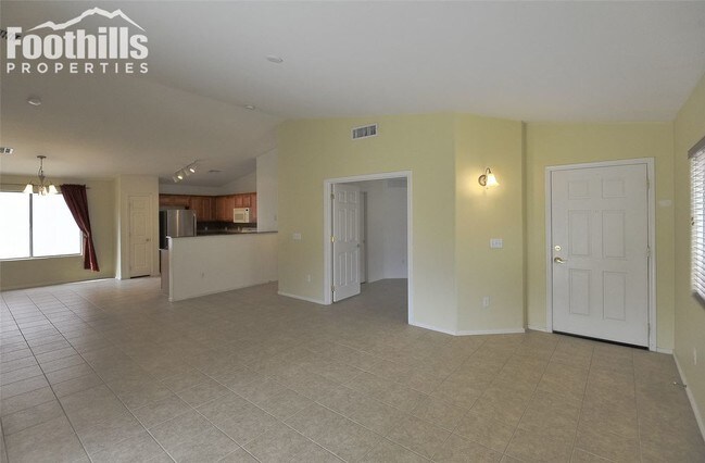 Foto del edificio - Rancho Del Lago newer subdivision.