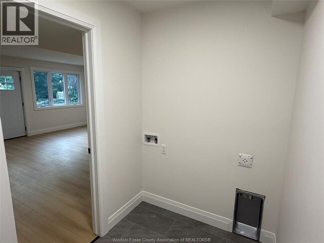 Building Photo - 450 Mill St