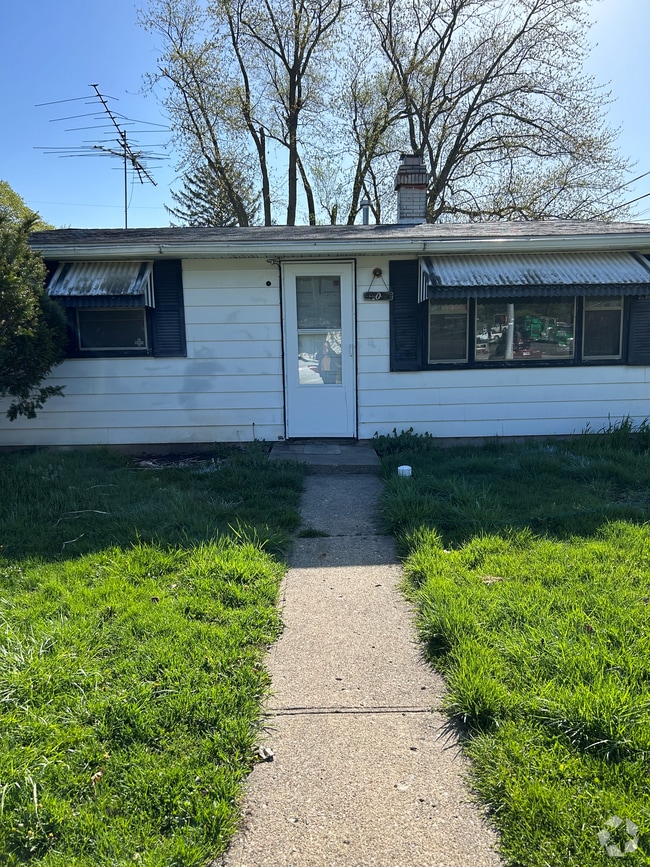 Building Photo - 801 Eastwich Dr