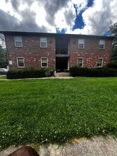 Building Photo - 6300 Jeffrey Dr