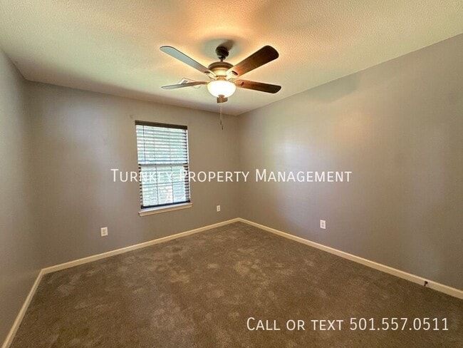 Building Photo - 2919 Gage Dr