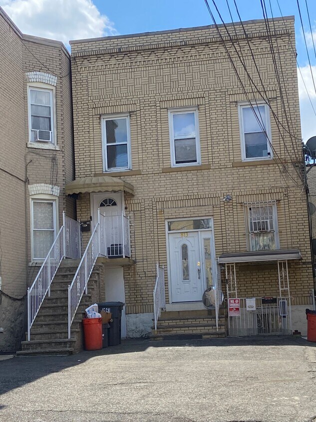 813 Sip St Unit 1, Union City, NJ 07087 Apartments in Union City, NJ