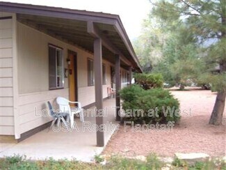 Building Photo - 2219 E Dortha Ave