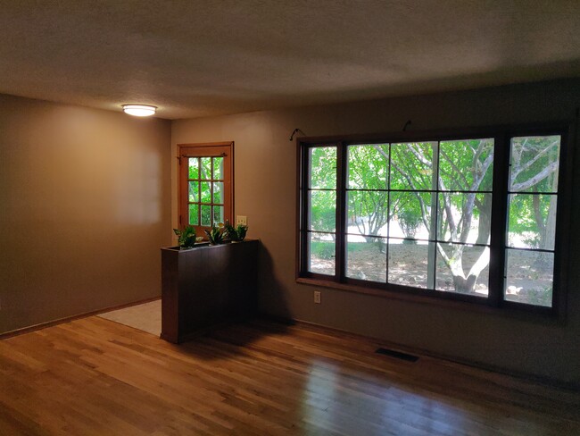 Living Room - 1715 SE Morgan Ln