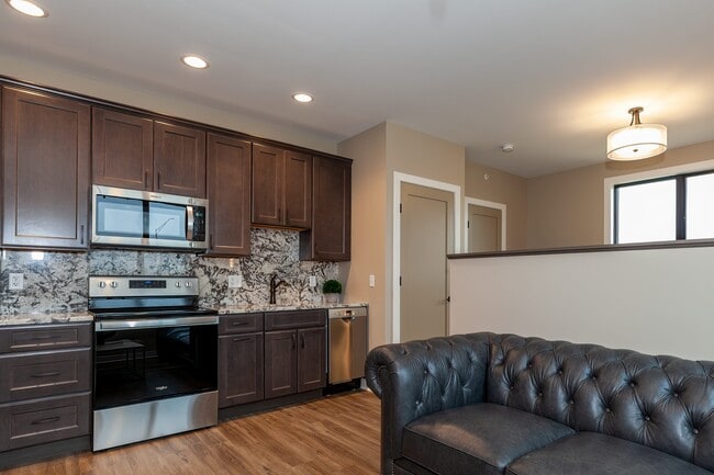 Foto del edificio - Isaac Executive Suites