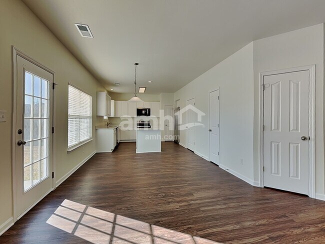 Foto del edificio - 2524 Ingleside Dr