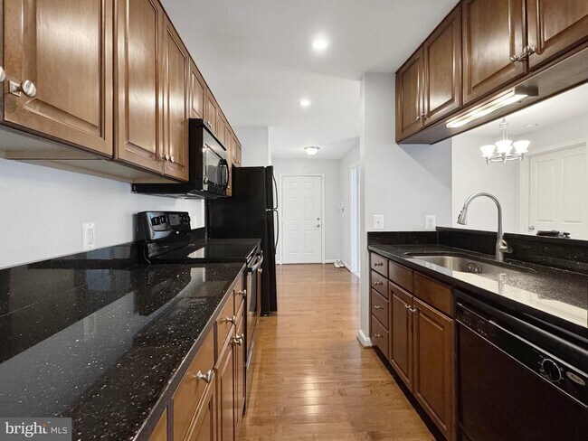Building Photo - 4108 Monument Ct