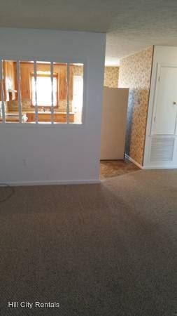 Building Photo - 305 Woodberry Ln