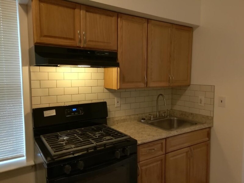 Primary Photo - 4945 Hoopes St