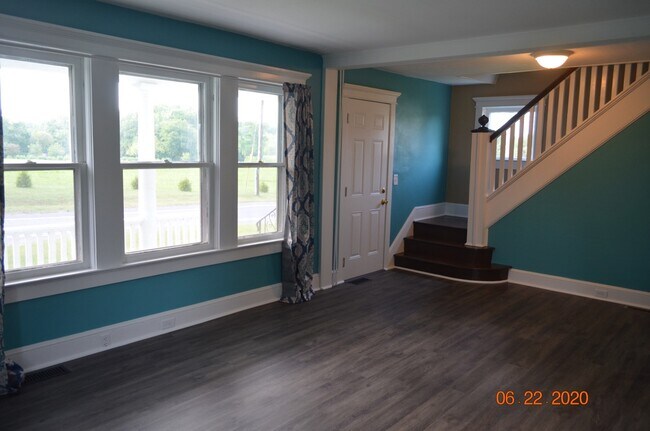 Sala de estar - 48 Cedar Beach Rd