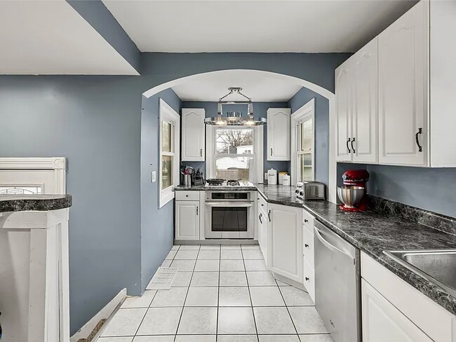 Building Photo - 3020 48th St