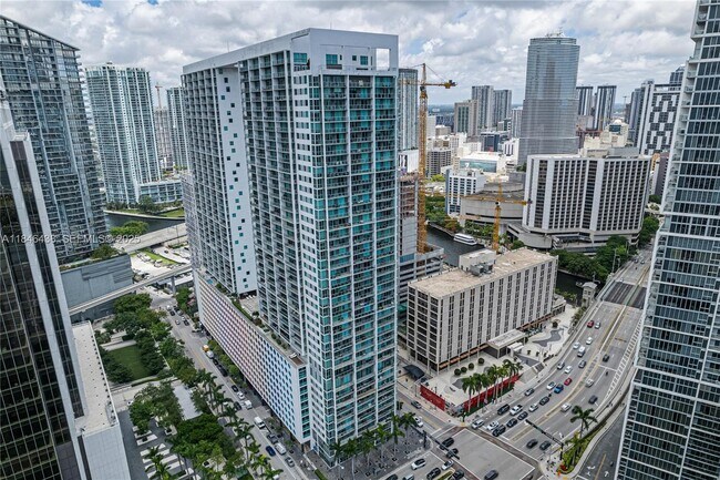 Foto del edificio - 500 Brickell Ave