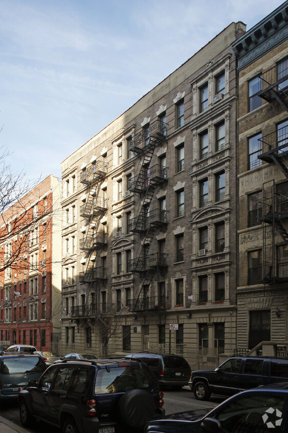 15 W 107th St, New York, NY 10025 - Apartments in New York, NY ...