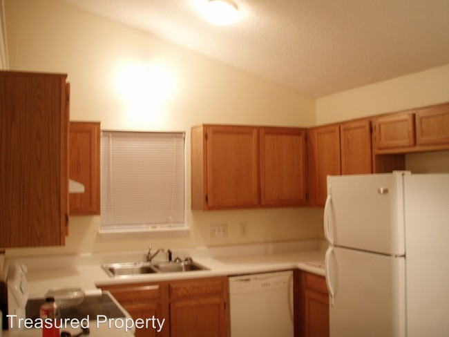 Building Photo - 3 br, 2 bath House - 2712 Barwell Rd