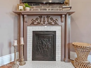 Building Photo - 1850 Brownsboro Rd