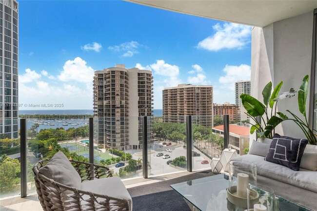 Foto del edificio - 2831 S Bayshore Dr