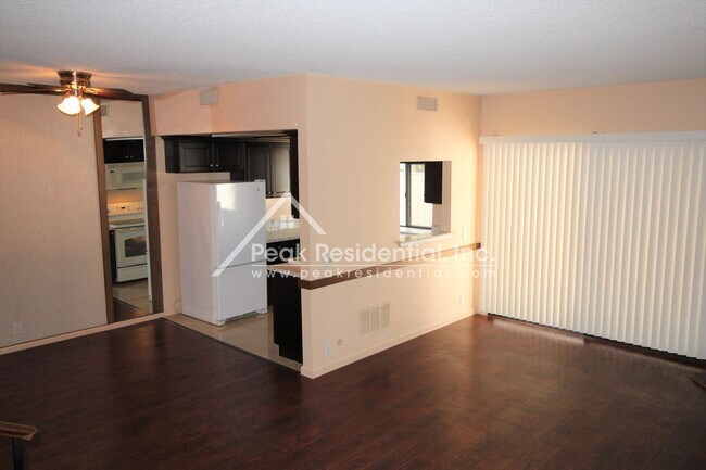 Foto del edificio - 3 br, 2.5 bath House - 5633 Albert Lane
