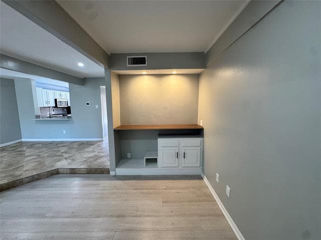 Building Photo - 4254 Cuesta Dr