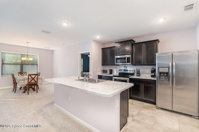 Building Photo - 6834 Soaring Ln