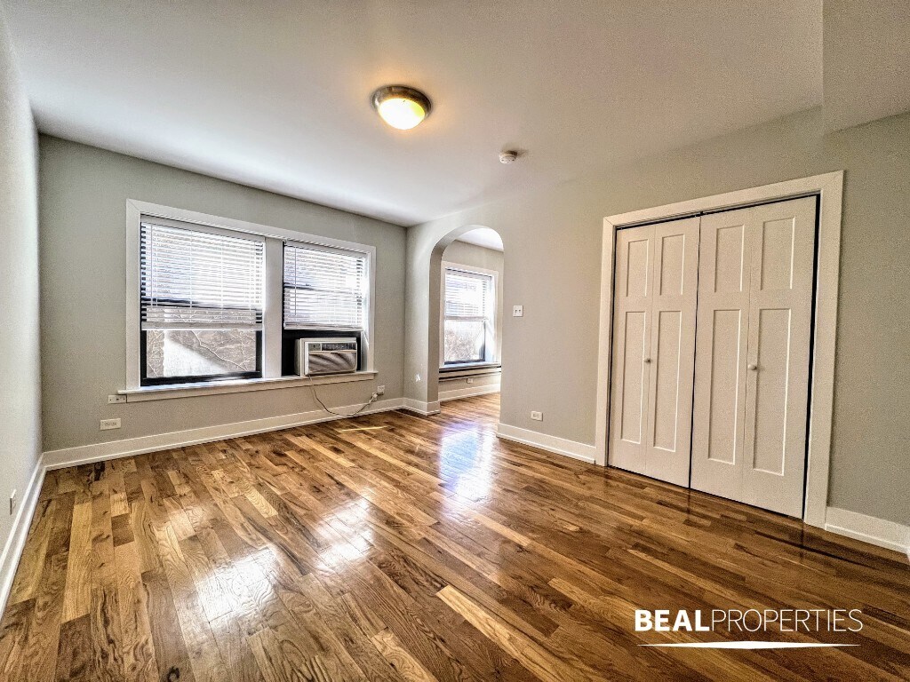 Foto principal - 556 W Arlington Pl